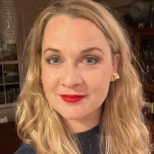 Meet your Posher, Nancy